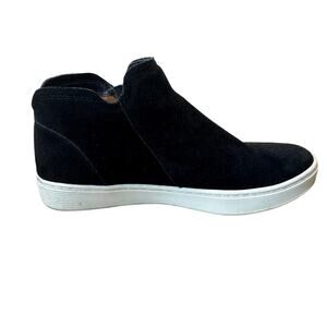 SOFFT Women's suede/leather Black booties/boots size 9M